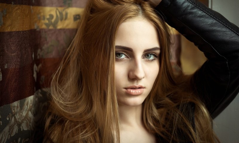 Обои девушка, портрет, взгляд, модель, волосы, лицо, позирует, roman prosek, girl, portrait, look, model, hair, face, posing разрешение 2560x1600 Загрузить