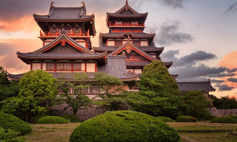 Обои закат, замок, япония, киото, архитектура, замок фусими, sunset, castle, japan, kyoto, architecture разрешение 1920x1200 Загрузить