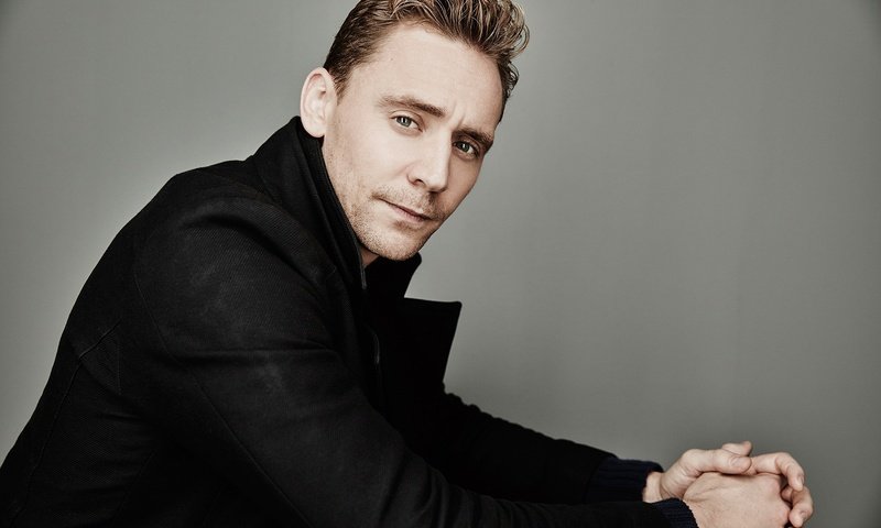 Обои портрет, взгляд, актёр, лицо, пальто, том хиддлстон, portrait, look, actor, face, coat, tom hiddleston разрешение 2048x1365 Загрузить