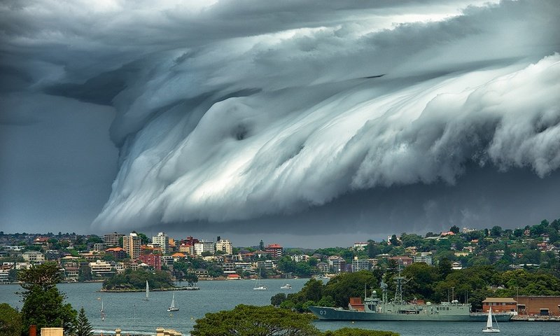 Обои облака, город, австралия, циклон, брисбен, clouds, the city, australia, cyclone, brisbane разрешение 2000x1225 Загрузить