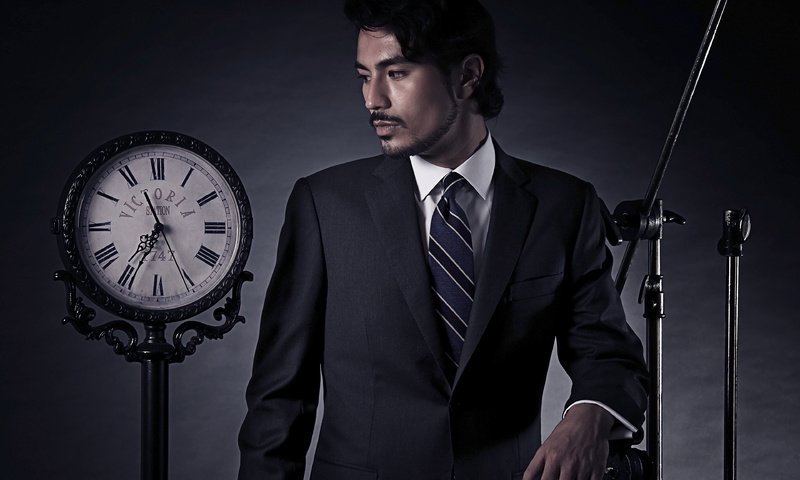 Обои часы, модель, мужчина, брюнет, азиат, watch, model, male, brunette, asian разрешение 3840x2400 Загрузить