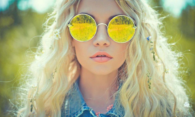 Обои девушка, блондинка, портрет, взгляд, очки, лицо, korobkova nadezda, girl, blonde, portrait, look, glasses, face, nadezda korobkova разрешение 1920x1200 Загрузить