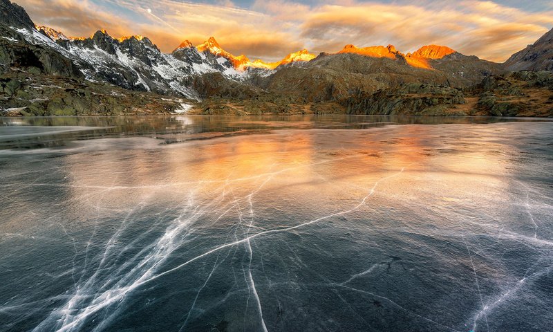 Обои небо, облака, озеро, горы, зима, пейзаж, лёд, the sky, clouds, lake, mountains, winter, landscape, ice разрешение 1920x1200 Загрузить