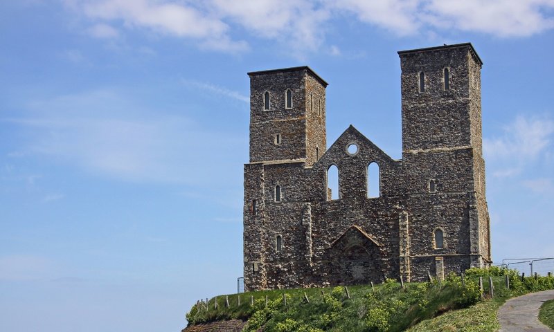 Обои небо, облака, англия, reculver, рекалвер, the sky, clouds, england разрешение 4752x3168 Загрузить