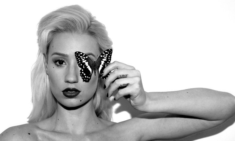 Обои бабочка, чёрно-белое, модель, лицо, фотосессия, игги азалия, butterfly, black and white, model, face, photoshoot, iggy azalea разрешение 1920x1081 Загрузить