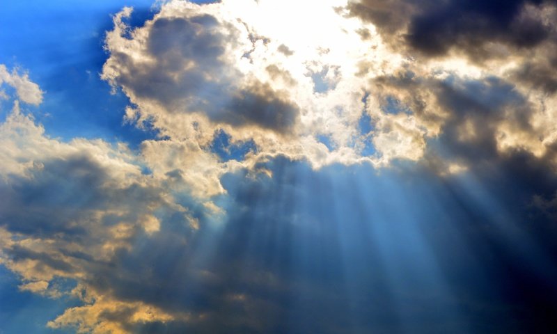 Обои небо, облака, солнце, солнечные лучи, the sky, clouds, the sun, the sun's rays разрешение 4229x2742 Загрузить