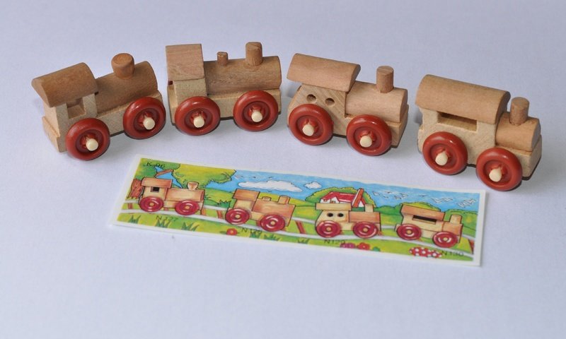 Обои поезд, игрушки, паровозик, деревянный, train, toys, wooden разрешение 4288x2848 Загрузить