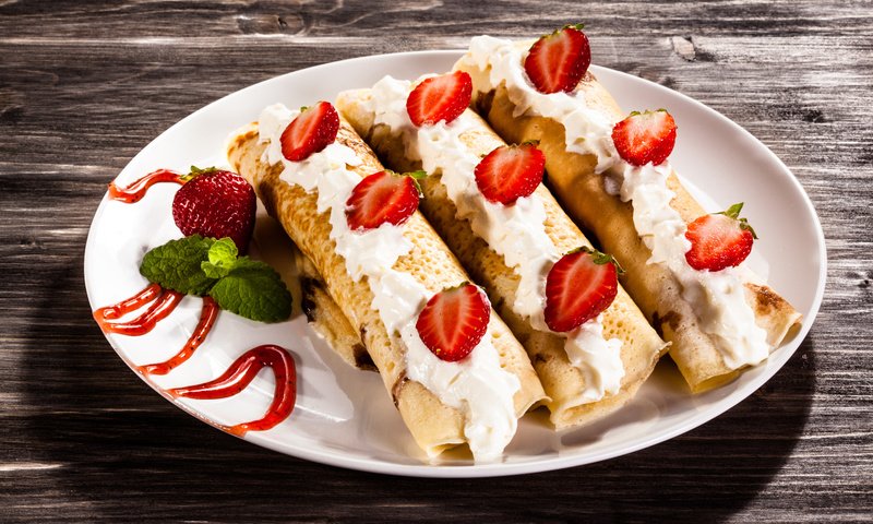 Обои клубника, сладкое, земляника, десерт, блины, сироп, крем, strawberry, sweet, strawberries, dessert, pancakes, syrup, cream разрешение 5616x3744 Загрузить