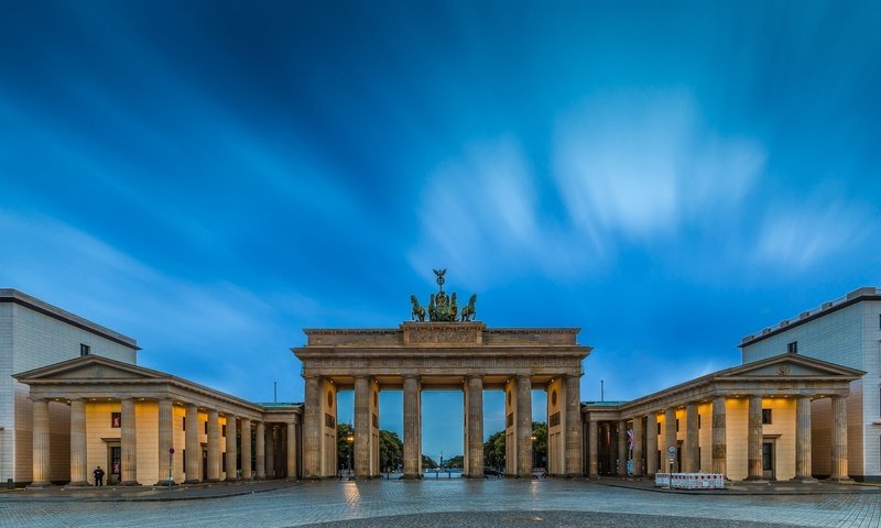 Обои германия, берлин, бранденбургские ворота, germany, berlin, brandenburg gate разрешение 2048x1269 Загрузить