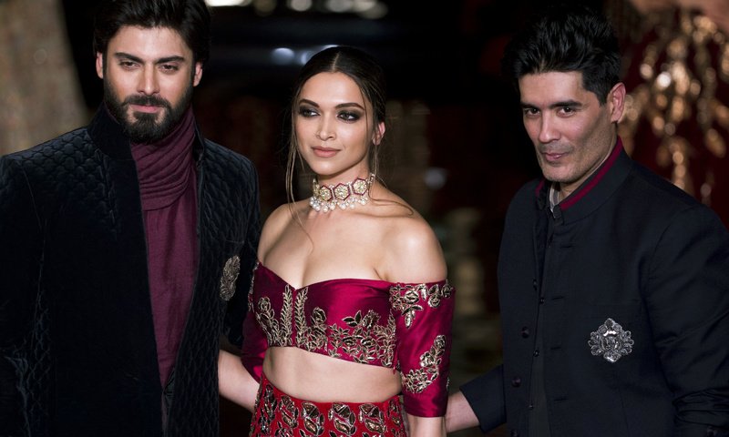 Обои актриса, мужчины, дипика падуконе, fawad khan, karan johar, actress, men, deepika padukone разрешение 5184x2916 Загрузить