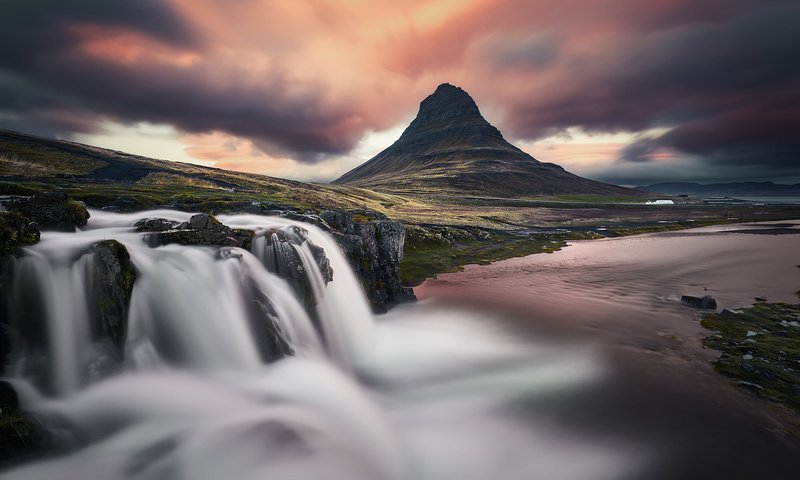 Обои река, природа, водопад, вулкан, исландия, киркьюфетль, etienne ruff, river, nature, waterfall, the volcano, iceland, kirkjufell разрешение 1920x1200 Загрузить