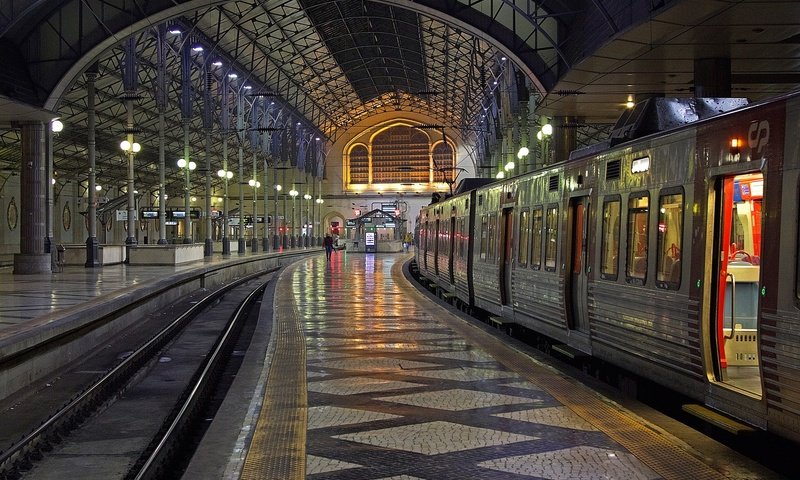 Обои железная дорога, поезд, португалия, вокзал, лиссабон, росиу, railroad, train, portugal, station, lisbon, rossio разрешение 2048x1365 Загрузить