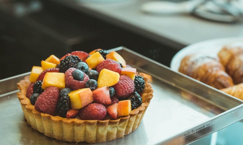 Обои ягоды, десерт, пирожное, berries, dessert, cake разрешение 2750x2200 Загрузить