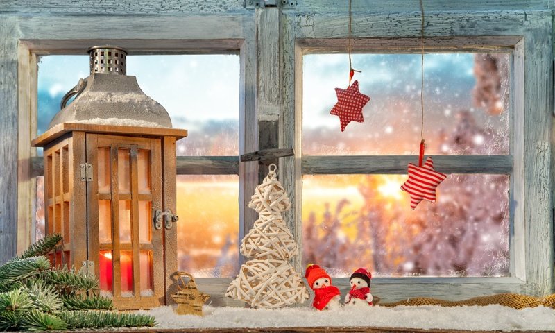 Обои новый год, фонарь, окно, рождество, декор, new year, lantern, window, christmas, decor разрешение 2880x1800 Загрузить