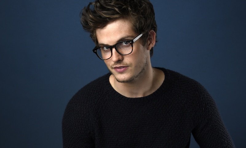 Обои взгляд, очки, актёр, лицо, мужчина, дэниэл шарман, look, glasses, actor, face, male, daniel sharman разрешение 3211x2602 Загрузить