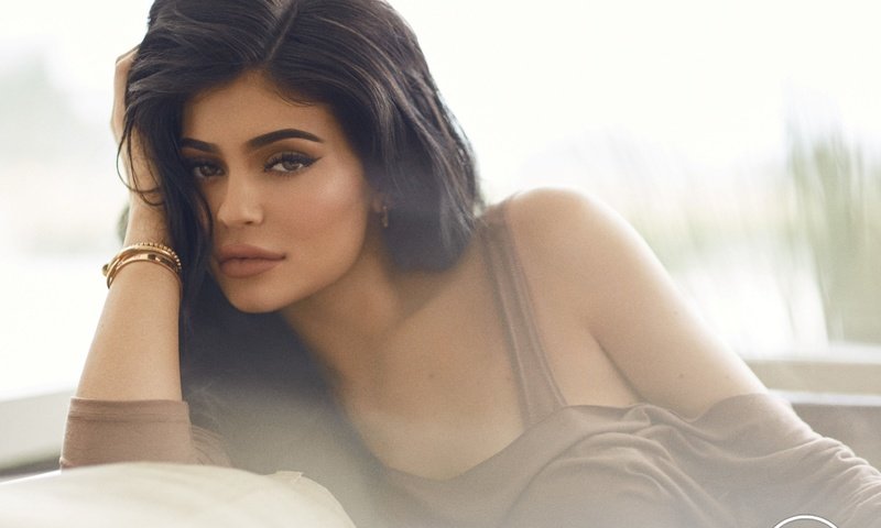 Обои взгляд, кайли дженнер, look, kylie jenner разрешение 2500x1648 Загрузить