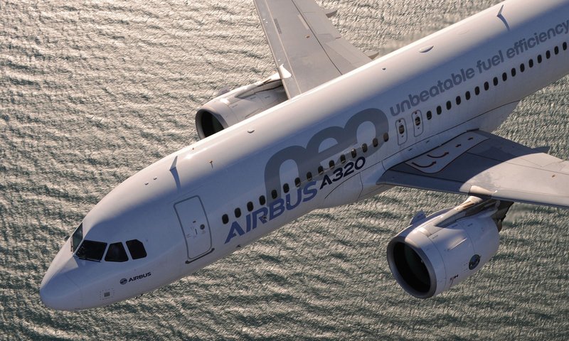 Обои море, airbus, авиалайнер, airbus a320, a320, airbus a320neo, sea, airliner разрешение 2112x1188 Загрузить