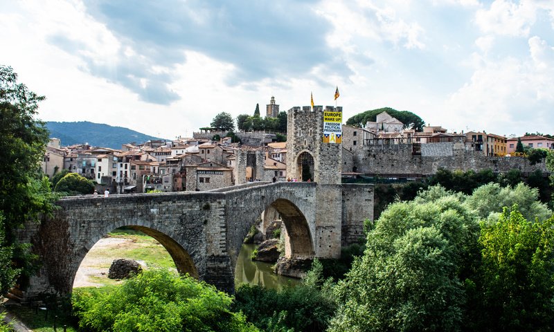 Обои besalú
catalunya, besalú
catalunya разрешение 6000x4000 Загрузить