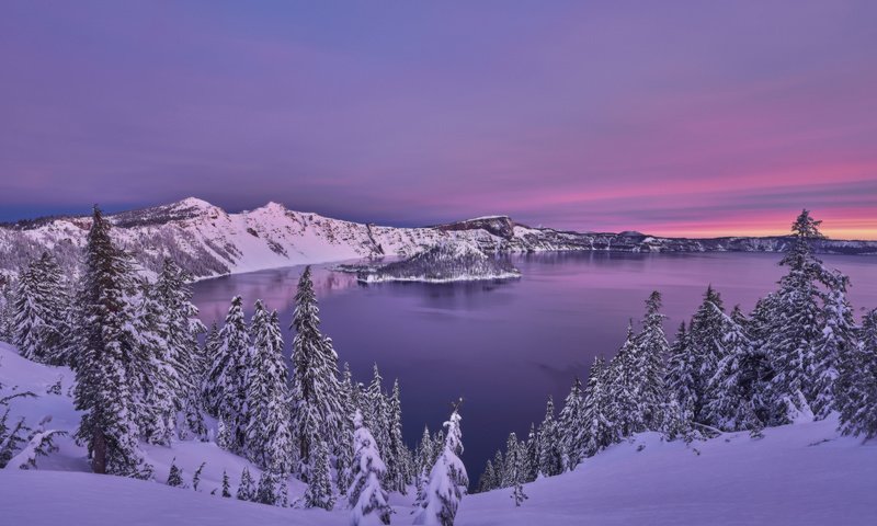 Обои деревья, crater lake national park, озеро крейтер, озеро, горы, снег, закат, зима, ели, орегон, trees, crater lake, lake, mountains, snow, sunset, winter, ate, oregon разрешение 2112x1188 Загрузить