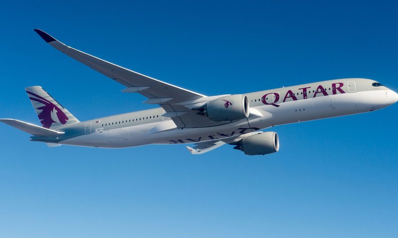 Обои самолет, airbus, пассажирский, qatar airways, airbus a350-900, airbus a350 xwb, the plane, passenger разрешение 2112x1188 Загрузить