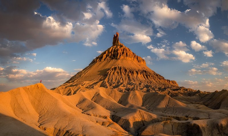Обои облака, скалы, песок, пустыня, аризона, юта, clouds, rocks, sand, desert, az, utah разрешение 2048x1084 Загрузить