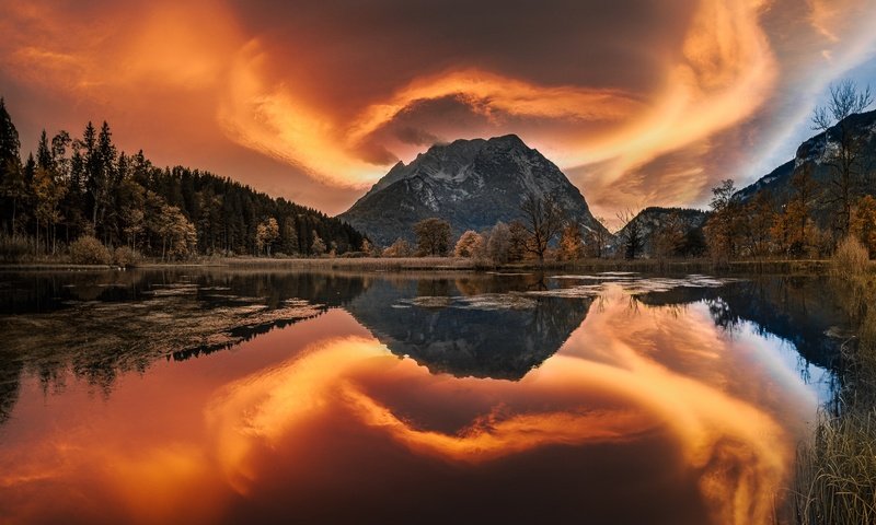 Обои деревья, озеро, горы, лес, отражение, австрия, штирия, trees, lake, mountains, forest, reflection, austria, styria разрешение 2000x1331 Загрузить