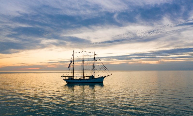 Обои закат, море, парусник, ла-манш, sunset, sea, sailboat, the channel разрешение 1920x1080 Загрузить