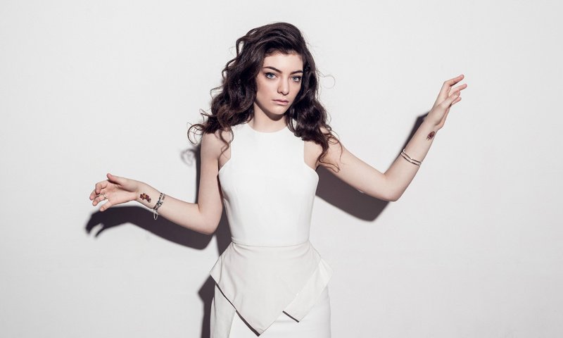 Обои портрет, певица, белое платье, фотосессия, лорд, lorde, ella marija lani yelich-o'connor, новозеландская, portrait, singer, white dress, photoshoot, lord разрешение 3599x2024 Загрузить