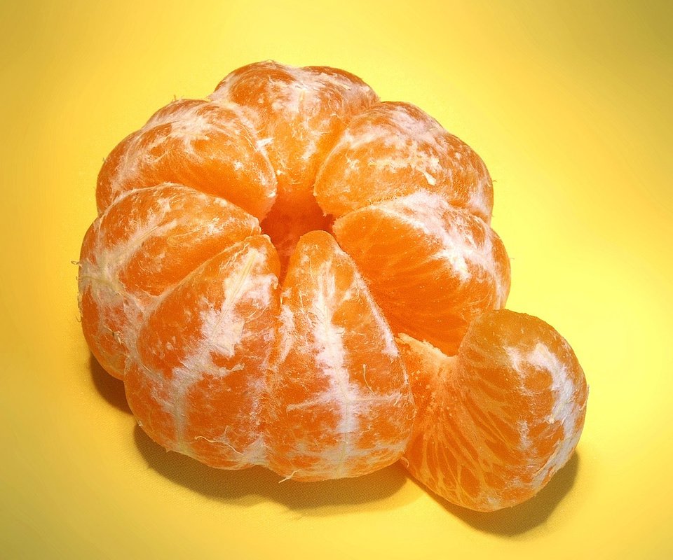 Обои макро, фрукт, мандарин, долька мандарина, macro, fruit, mandarin, a slice of tangerine разрешение 1920x1200 Загрузить