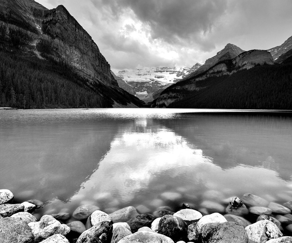 Обои вода, река, горы, камни, обои, пейзаж, поселение, water, river, mountains, stones, wallpaper, landscape, settlement разрешение 1920x1200 Загрузить