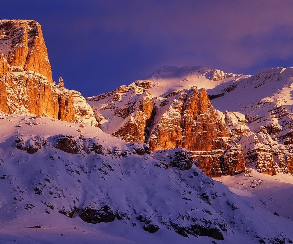 Обои небо, горы, снег, снежные вершины, the sky, mountains, snow, snowy peaks разрешение 1920x1200 Загрузить