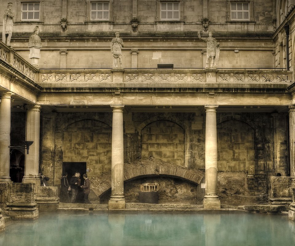 Обои архитектура, колонны, римские бани, architecture, columns, roman baths разрешение 3360x1050 Загрузить