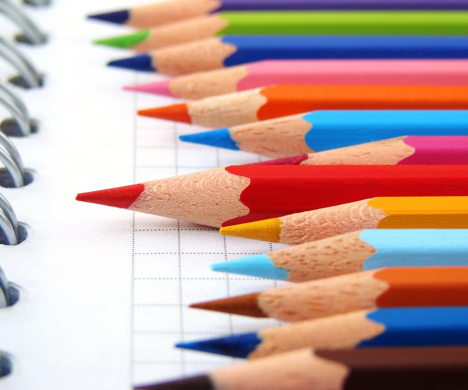 Обои цвета, карандаши, лист, блокнот, color, pencils, sheet, notepad разрешение 2560x1920 Загрузить