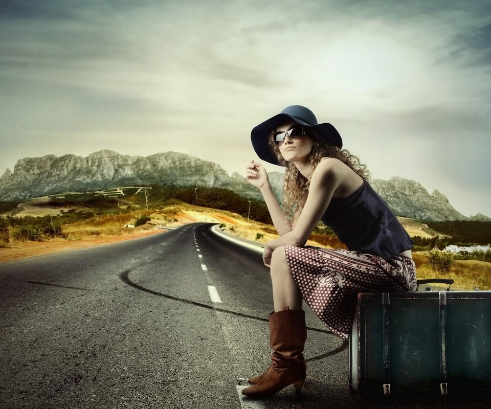 Обои дорога, горы, девушка, чемодан, road, mountains, girl, suitcase разрешение 1920x1200 Загрузить