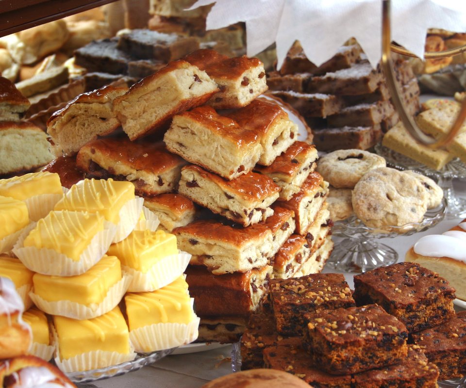 Обои сладости, выпечка, пирожное, торты, булочки, sweets, cakes, cake, buns разрешение 2560x1600 Загрузить