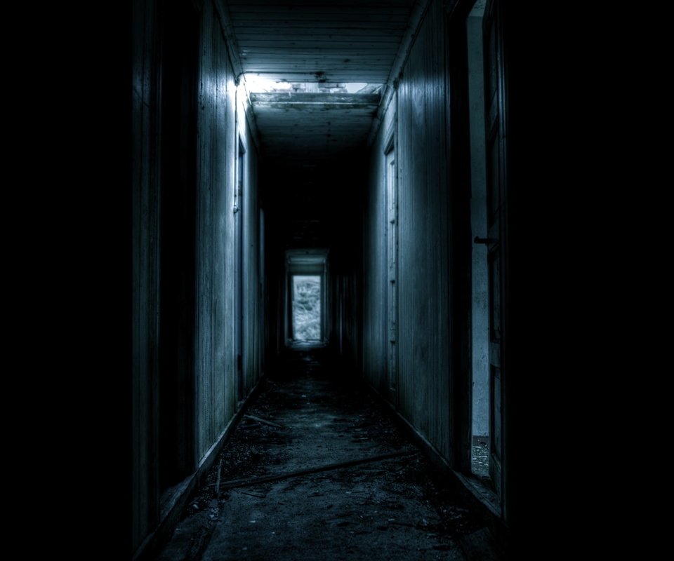 Обои развалины, темнота, коридор, двери, мрачно, the ruins, darkness, corridor, door, gloomy разрешение 1920x1200 Загрузить