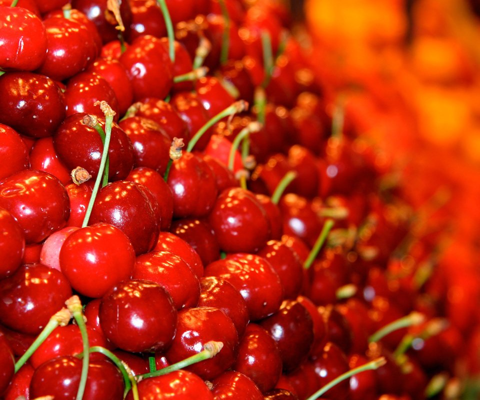 Обои ягода, красная, черешня, вишня, berry, red, cherry разрешение 1920x1080 Загрузить
