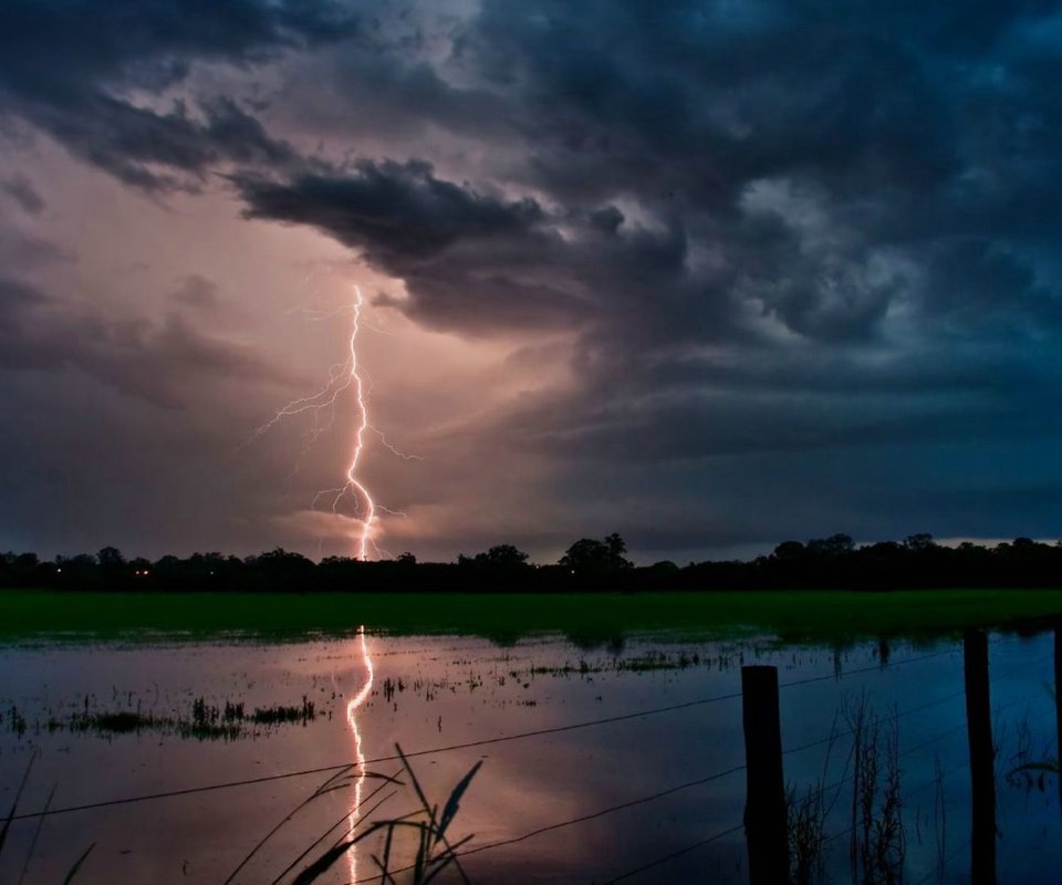 Обои небо, тучи, молния, гроза, the sky, clouds, lightning, the storm разрешение 1920x1080 Загрузить