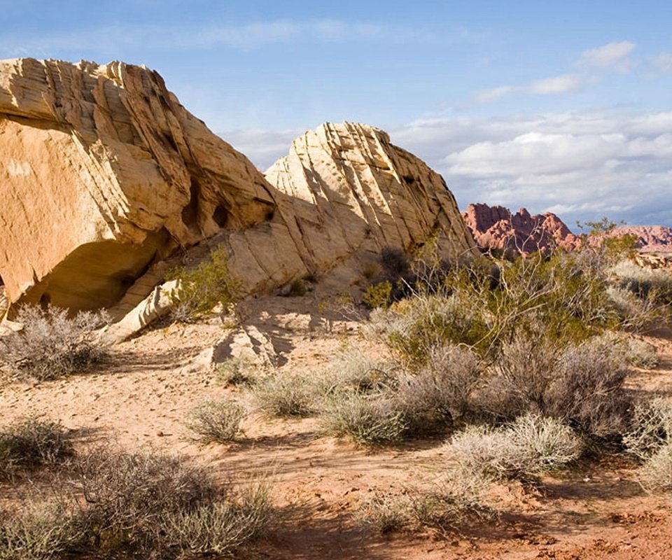 Обои небо, облака, скалы, пустыня, сша, невада, долина огня, the sky, clouds, rocks, desert, usa, nevada, valley of fire разрешение 1920x1080 Загрузить