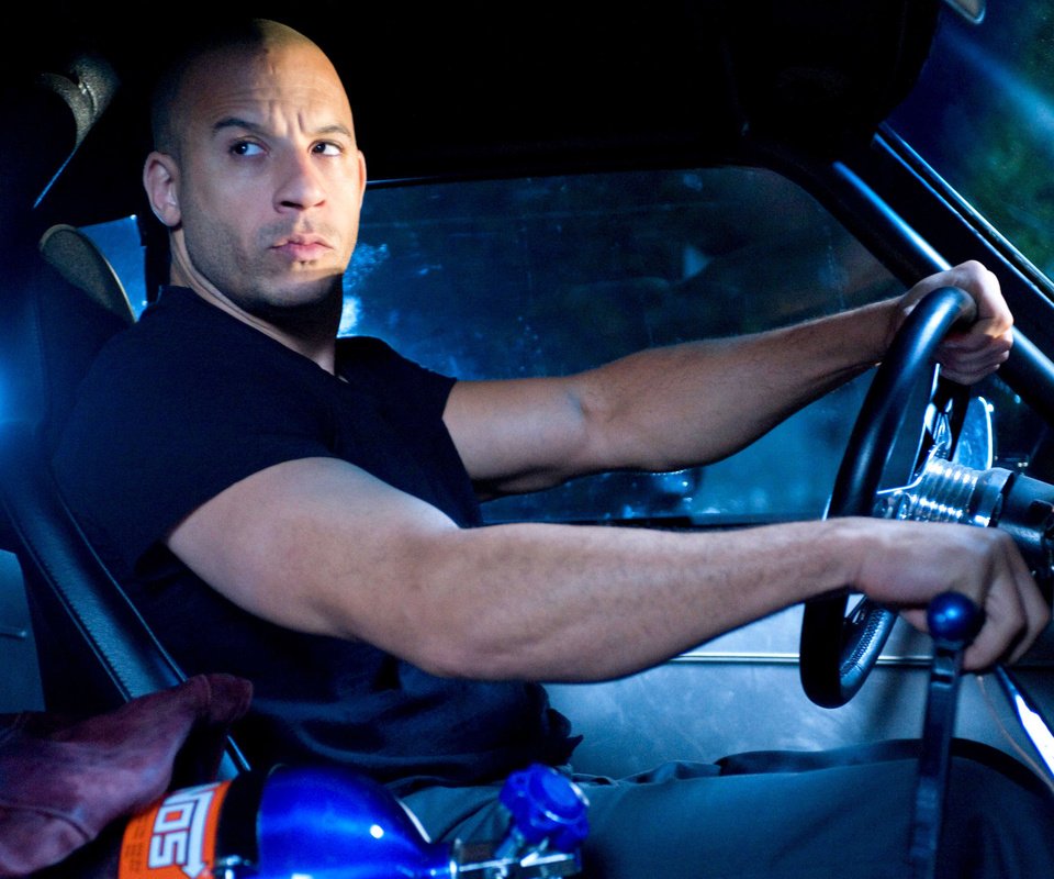 Обои машина, актёр, руль, вин дизель, machine, actor, the wheel, vin diesel разрешение 1920x1278 Загрузить