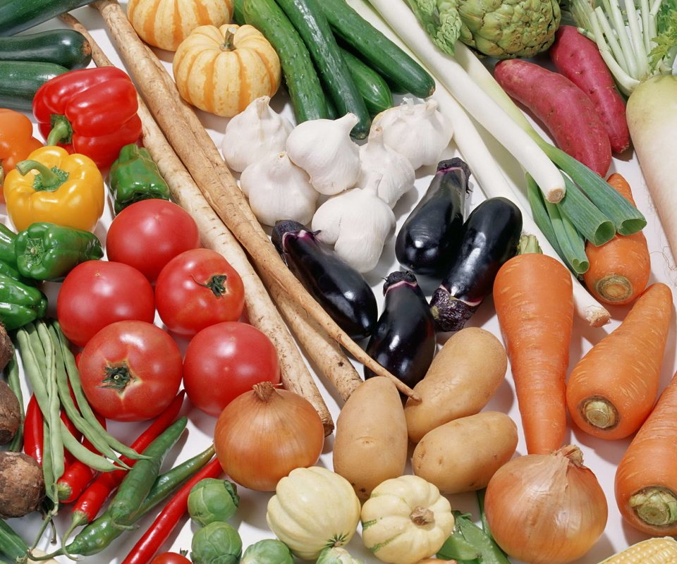 Обои овощи, плоды, разные, клубни, vegetables, fruit, different, tubers разрешение 1920x2705 Загрузить