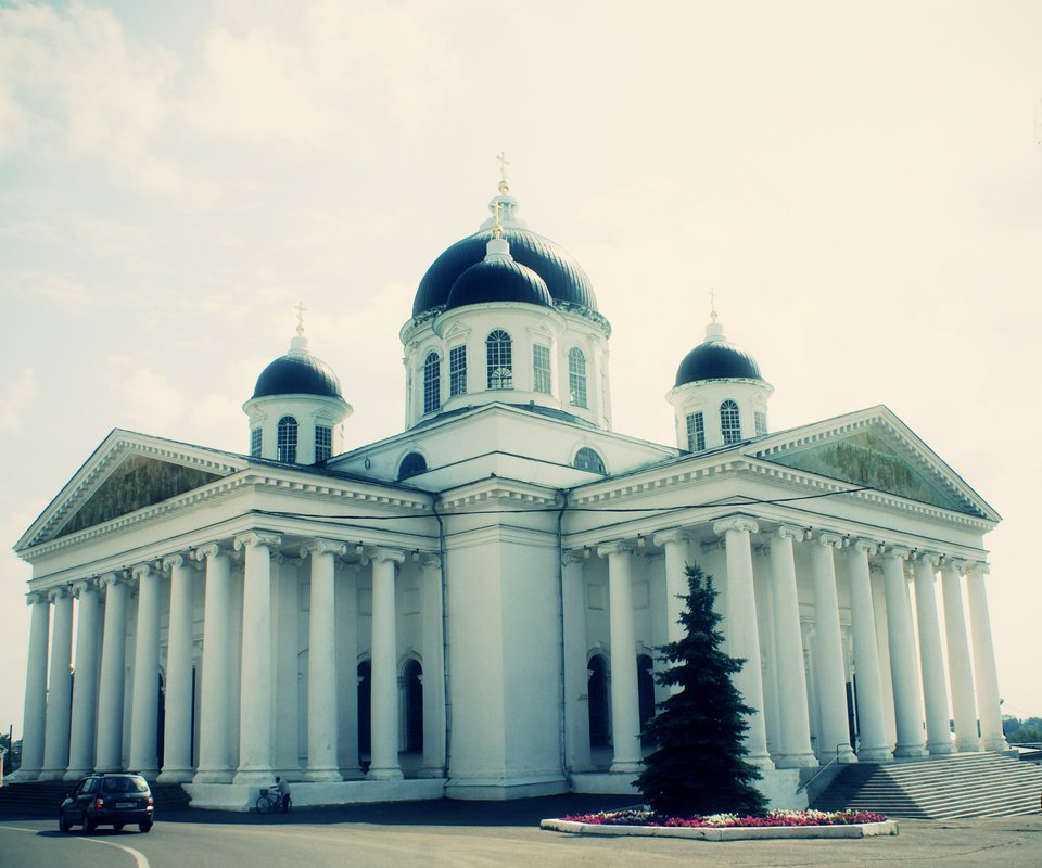 Обои храм, собор, россия, арзамас, воскресенский собор, temple, cathedral, russia, arzamas разрешение 2570x1734 Загрузить