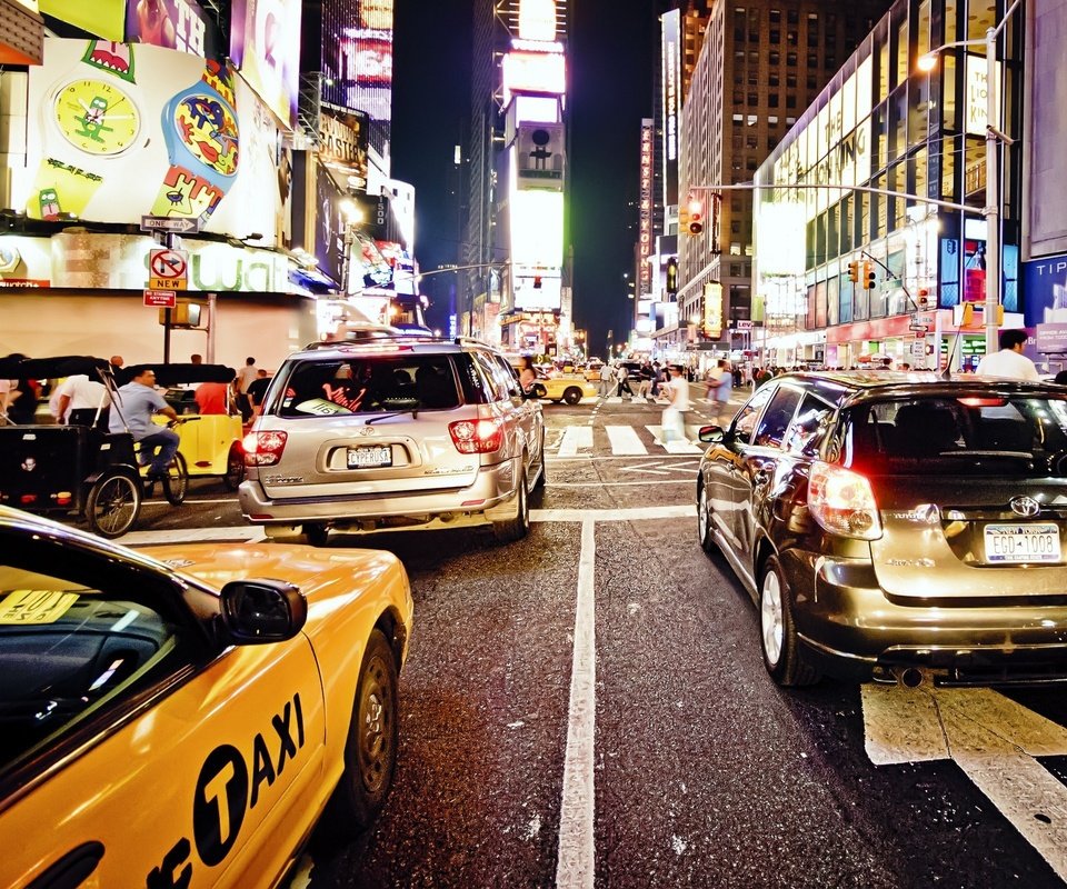 Обои дорога, ночь, улица, нью-йорк, машины, такси, road, night, street, new york, machine, taxi разрешение 2560x1600 Загрузить