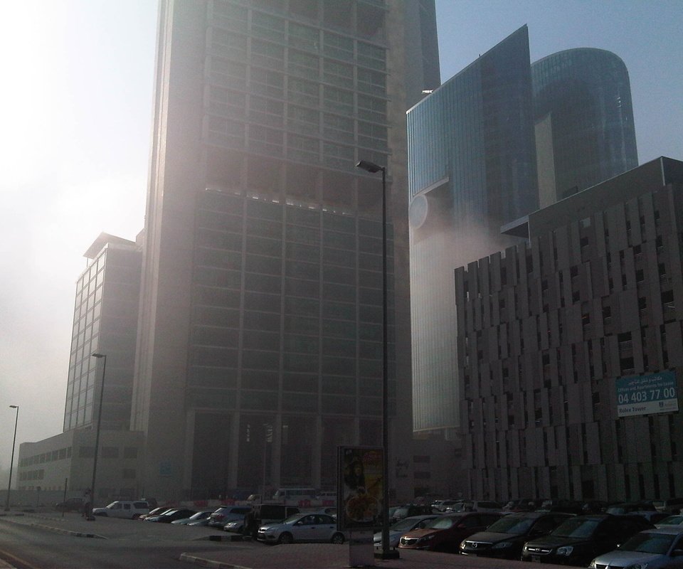 Обои туман, небоскребы, дубай, fog, skyscrapers, dubai разрешение 2048x1536 Загрузить