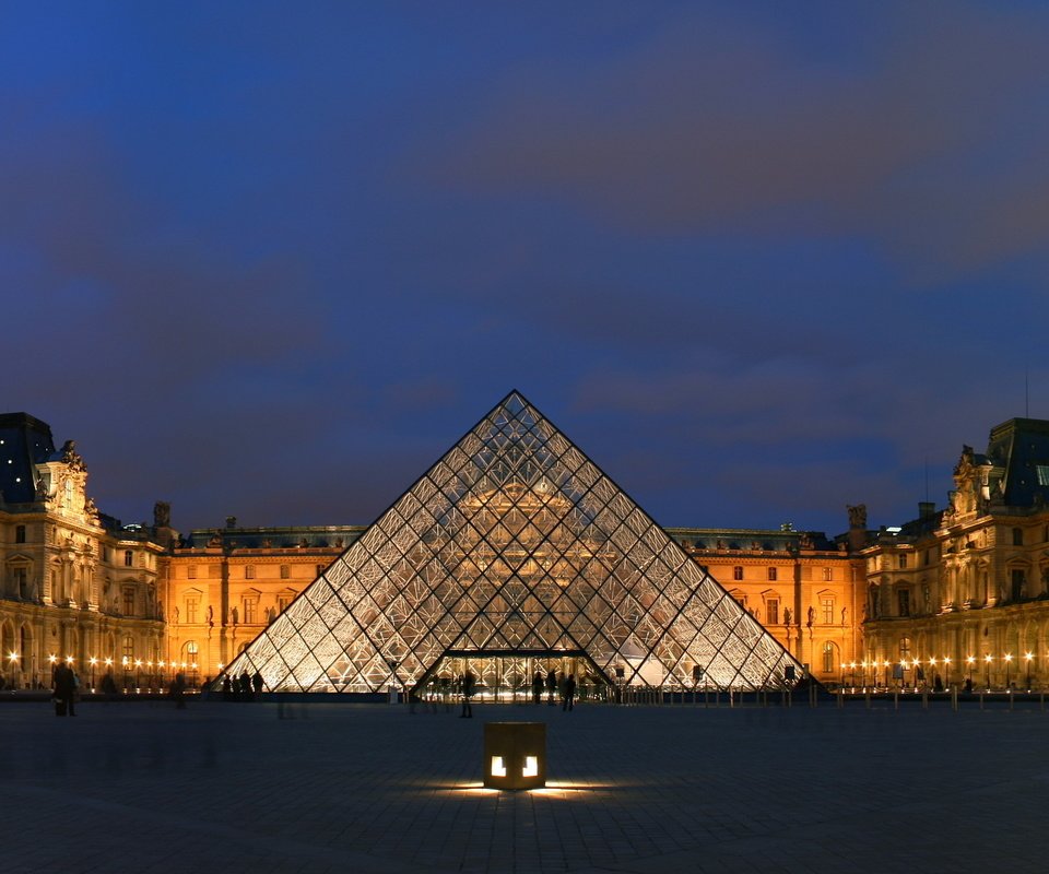 Обои париж, пирамида, лувр, paris, pyramid, the louvre разрешение 3048x1209 Загрузить