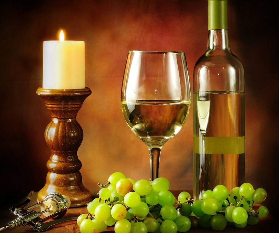 Обои виноград, бокал, вино, свеча, бутылка, белое вино, штопор, grapes, glass, wine, candle, bottle, white wine, corkscrew разрешение 2560x1600 Загрузить