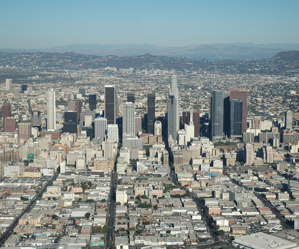 Обои losangeles, her recent разрешение 3008x2000 Загрузить