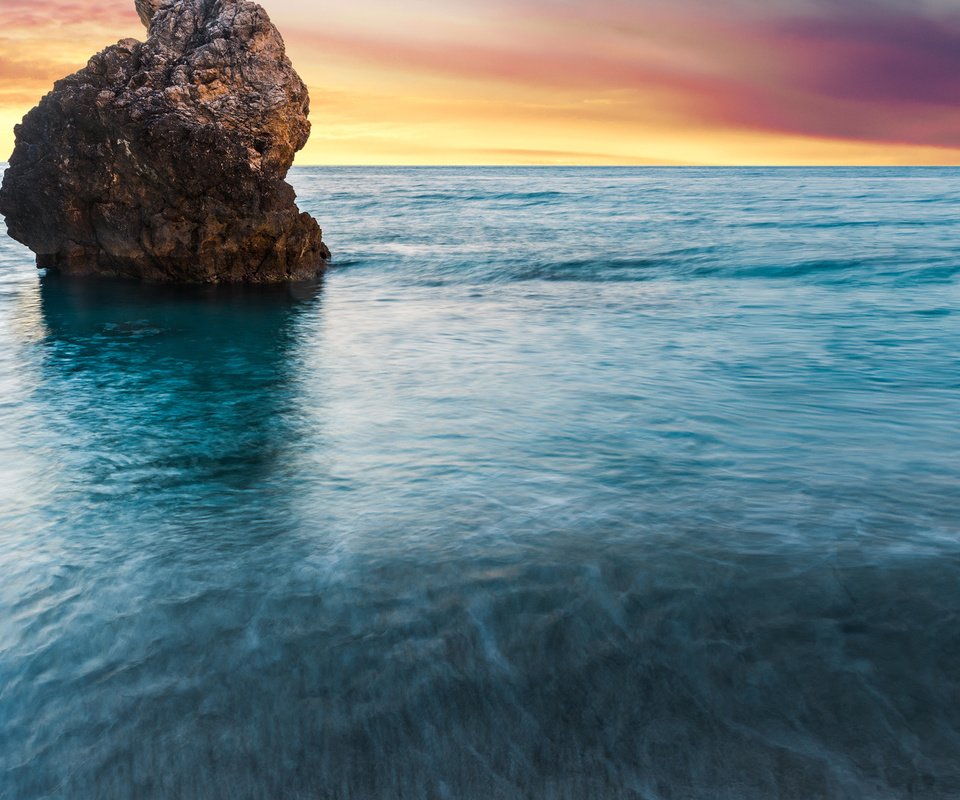 Обои скала, рассвет, океан, греция, осторов, milos beach, lefkada, rock, dawn, the ocean, greece, island разрешение 1920x1080 Загрузить