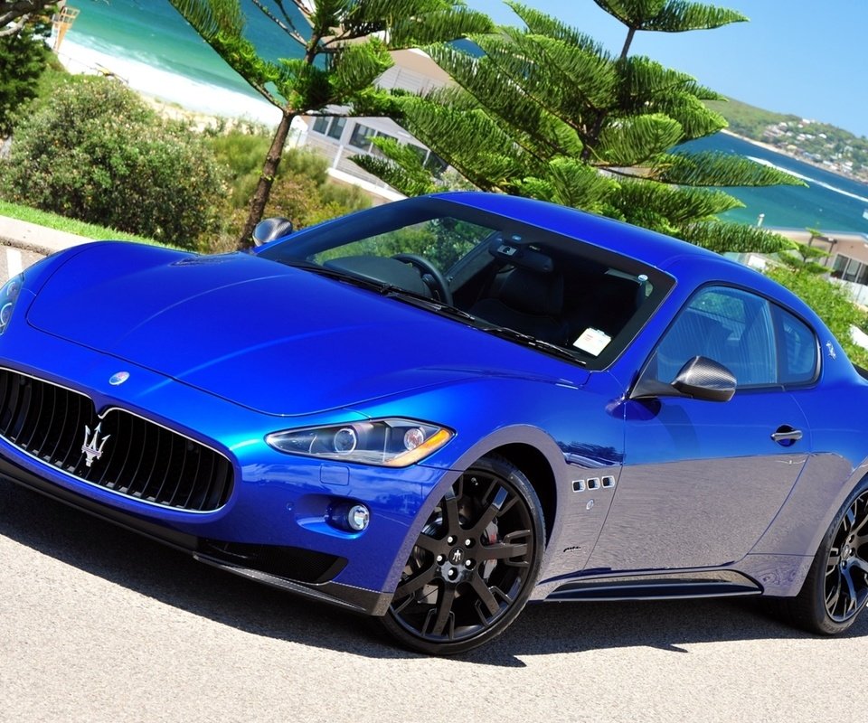 Обои синий, мазерати, набережна, blue, maserati, naberezhne разрешение 1920x1200 Загрузить