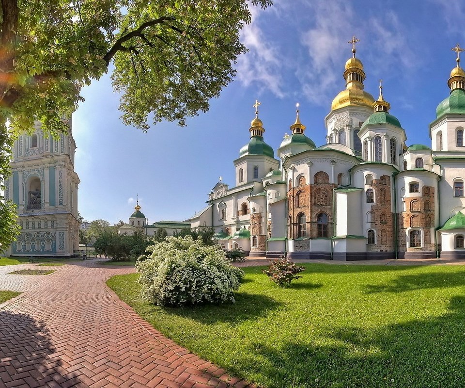 Обои собор святой софии в киеве, the cathedral of st. sophia in kiev разрешение 2560x1440 Загрузить